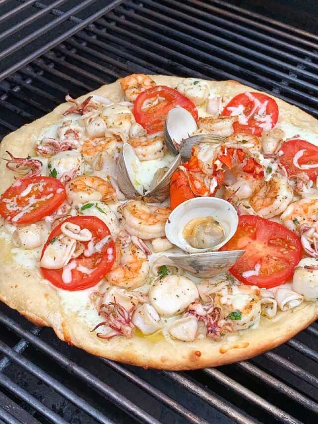 Delicious Seafood Pizza Recipe